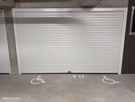 box / garage fermé