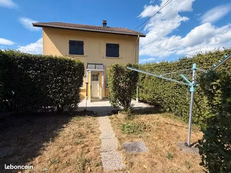 maison 4 pièces avec jardin cernay