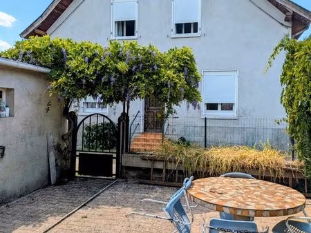 maison de ville 5 chambres  120 m2 + dépendances  garage  terrain 450 m2 – idéal famille o