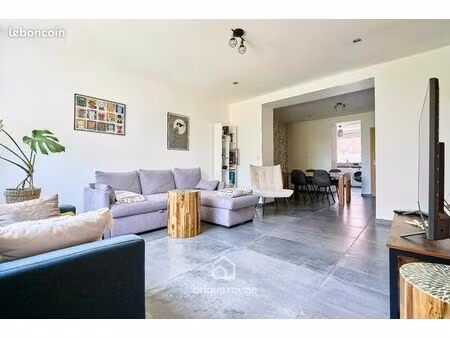 maison 4 pièces 82 m²