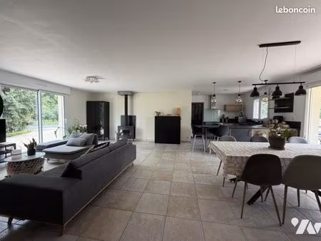 maison 5 pièces 150 m²