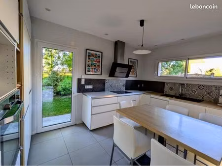 particulier vend maison dans un quartier calme hors lotissement