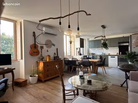 superbe appartement avec vue rivière et jardin privé