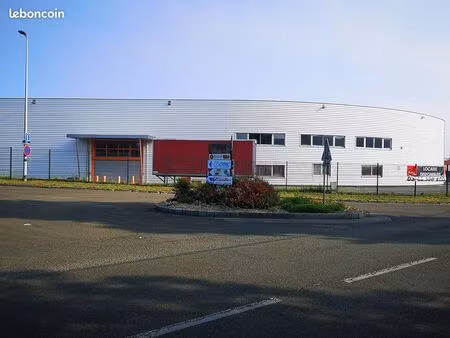 loue entrepôt / local de stockage de 3164 m² – compiegne 60200