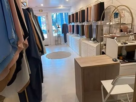 local commercial grenoble