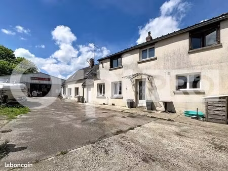 local d'activité 270 m²