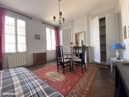 local 35 m² saumur