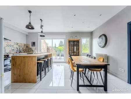 maison 5 pièces 140 m²