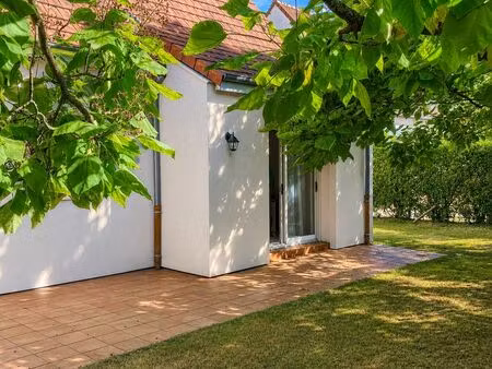 pavillon de 125m2 avec double garage et jardin à louer sainte jamme