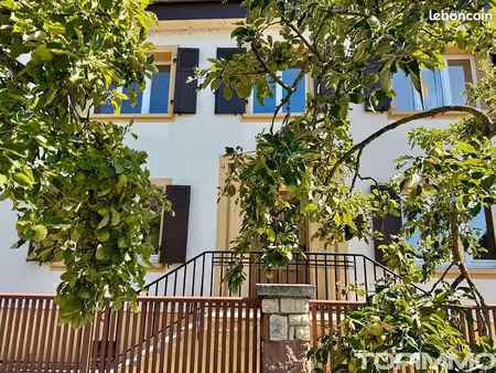 maison 5 pièces 175 m²