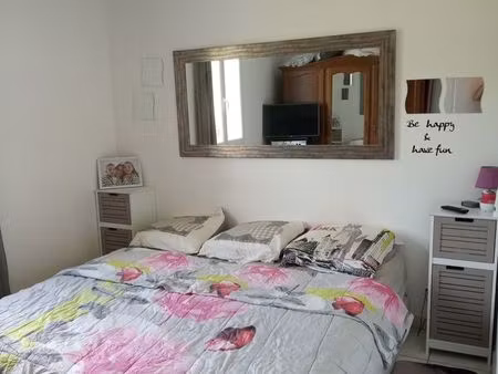 appartement 3 chambres 90m²terrasse 8m²bon état a 3minutes a pied gare école commerces