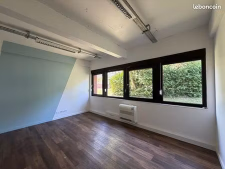 à louer bureaux divisibles