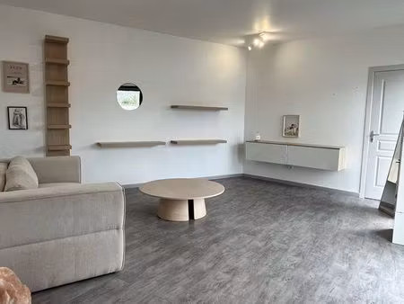 local professionnel à louer – 30 m² – saint-estève