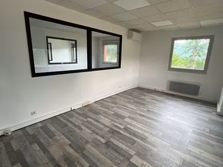 local de 400m2 à diviser