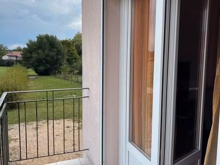 louhans 71500 maison vue dégagée