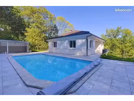 maison 4 pièces 140 m²