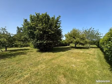 terrain 1100m2