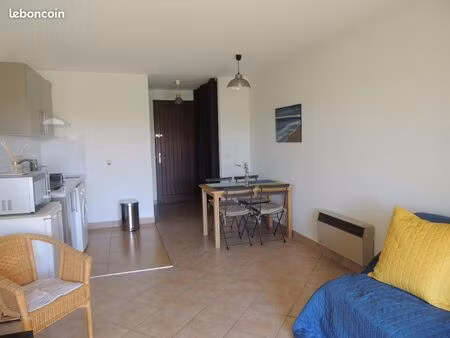 a vendre studio renove et meuble
