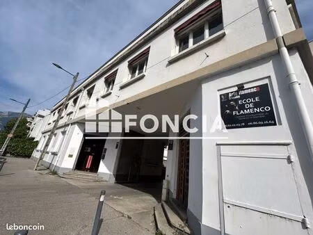local commercial 120 m²