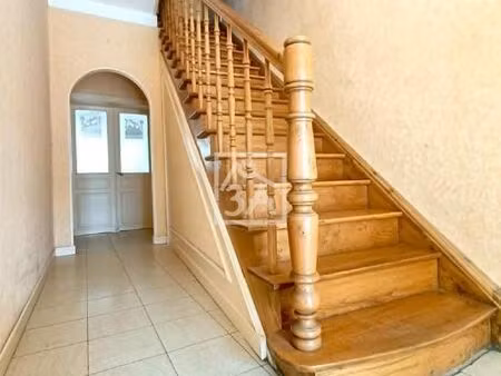 maison 15 pièces 279 m²