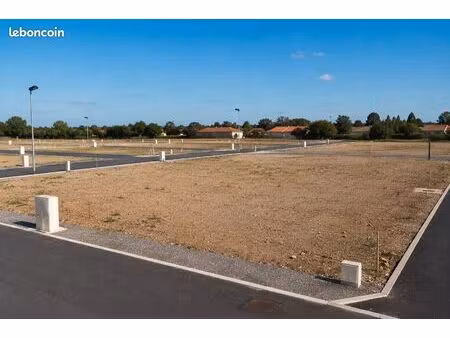 terrain 454 m² drocourt