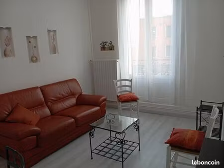 f2 meublé - 49 m²