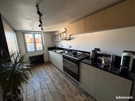 appartement 83 m2  centre historique
