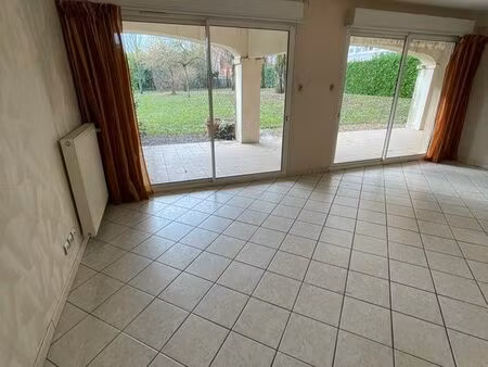 97 m². trois chambres dans immeuble récent