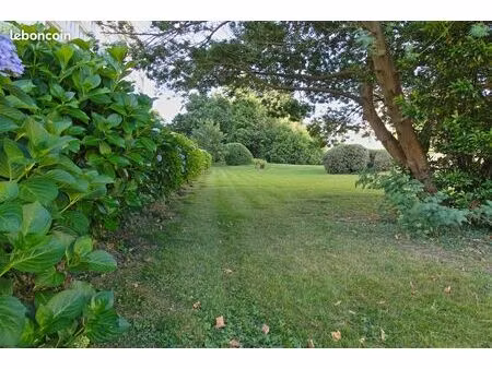 anglet busquet/montaury – t4/t5 rénové  balcon  cave  résidence arborée