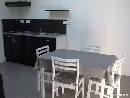 appartement t2 meuble – chemille centre