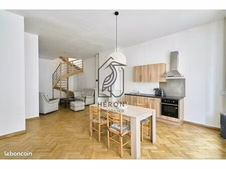 duplex 5 pièces 107 m²
