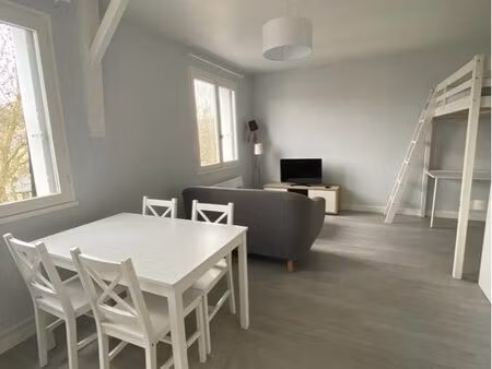 appartement t1 saumur centre 29m2 meublé + parking
