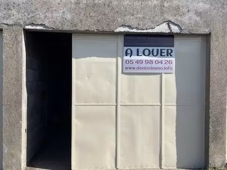 parking/box 15 m² saumur