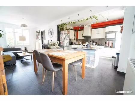 maison 5 pièces 74 m²