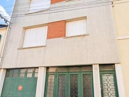 maison 8 pièces 221 m²