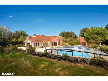 propriété 6 pièces 168 m²