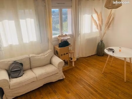 appartement t3 refait à neuf