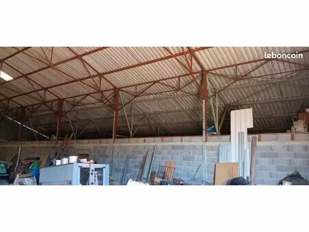 bâtiment agricole 560 m2 à brioude