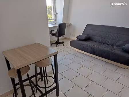 450 appartement meublé montreuil juigne