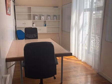 bureau individuel tout inclus dans maison de caractère
