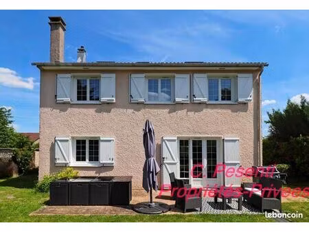 maison 8 pièces 128 m²