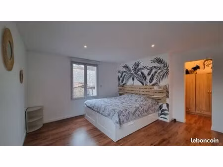 grande maison 160m2 + dépendances