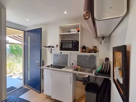 maisonnette privee pour 2 etudiantes