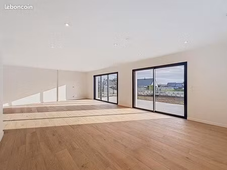 maison plain-pied de 125 m²  5 pièces et aux normes pmr