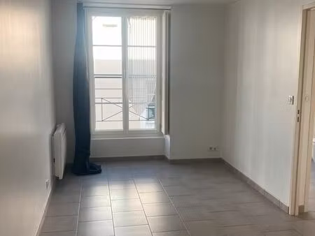 appartement t4 centre-ville la flèche – 80 m²