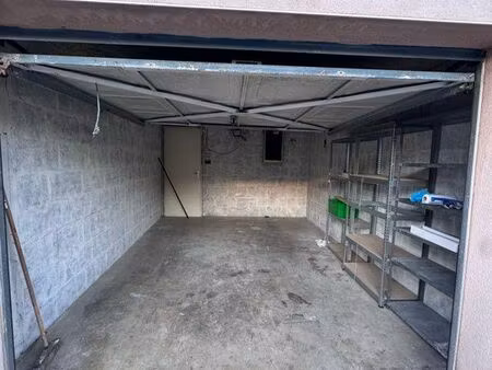 box à louer 18 m2