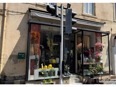 local commercial 89m2