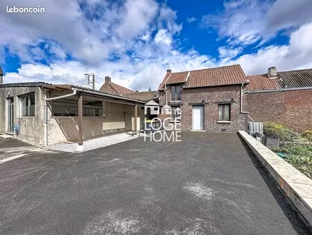 maison 8 pièces 220 m²