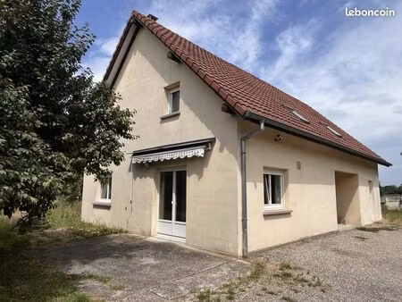 maison 6 pièces 130 m²