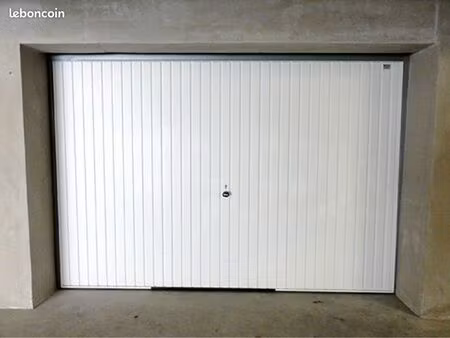 garage box fermé sécurisé 14m2 fécamp centre ville